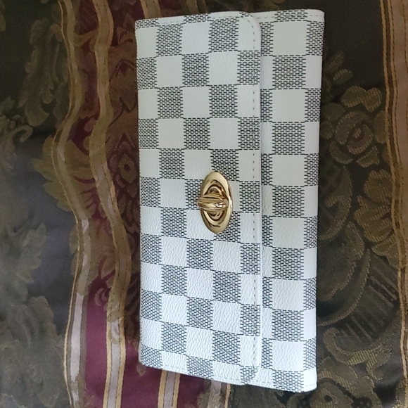 Bloomingdale's Handbags - - Bloomingdale's  HP own white black checker wallet gorgeous gold accents 5 st…